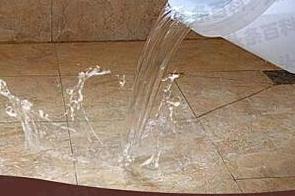 蒲县漏水维修 免砸砖防水材料该如何施工